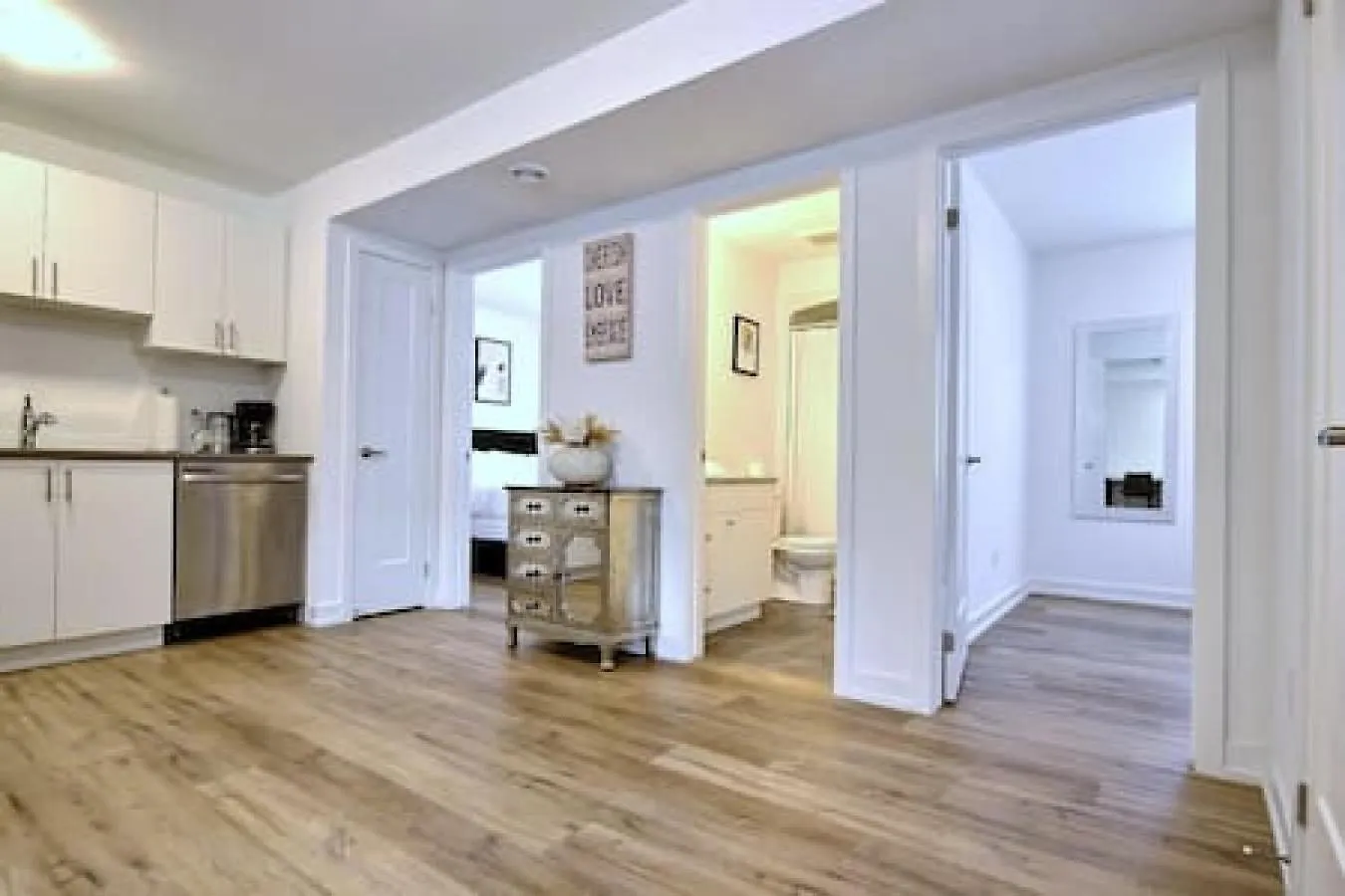 5 Mins To The Falls Brand New Home Niagara Falls